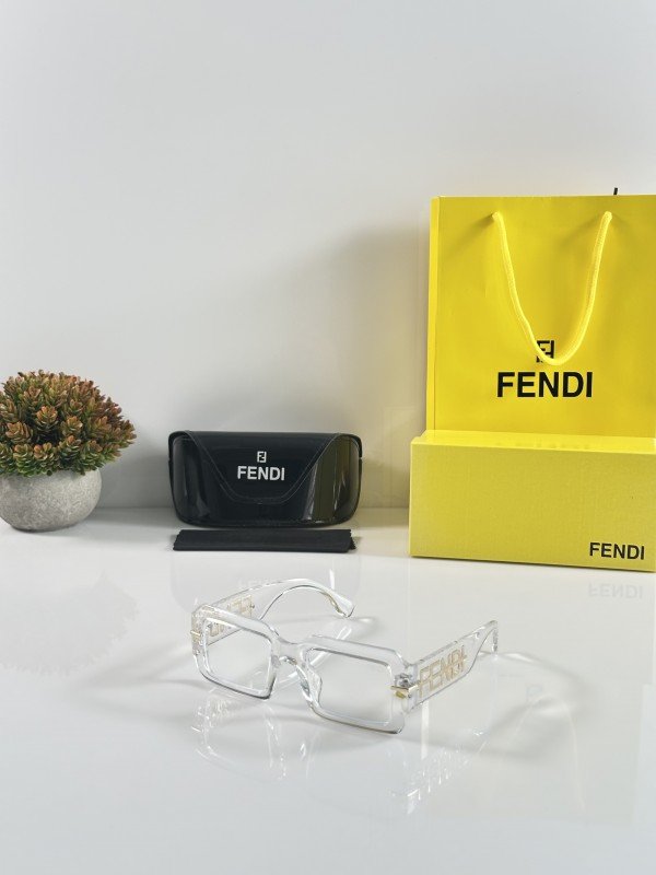 Fendi_8778_Water_Day